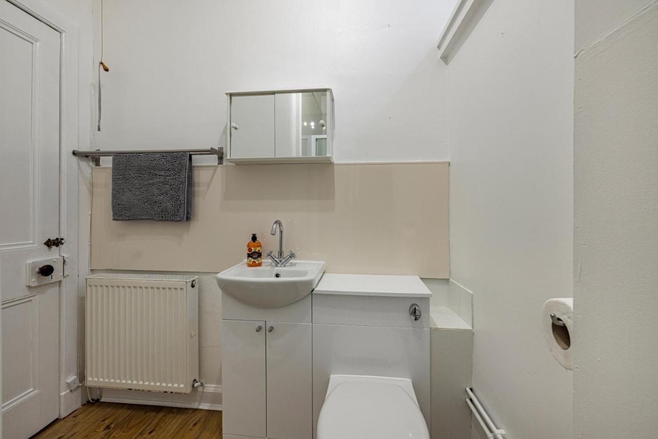 Bright Flat In Lauder Centre Apartment Exterior photo